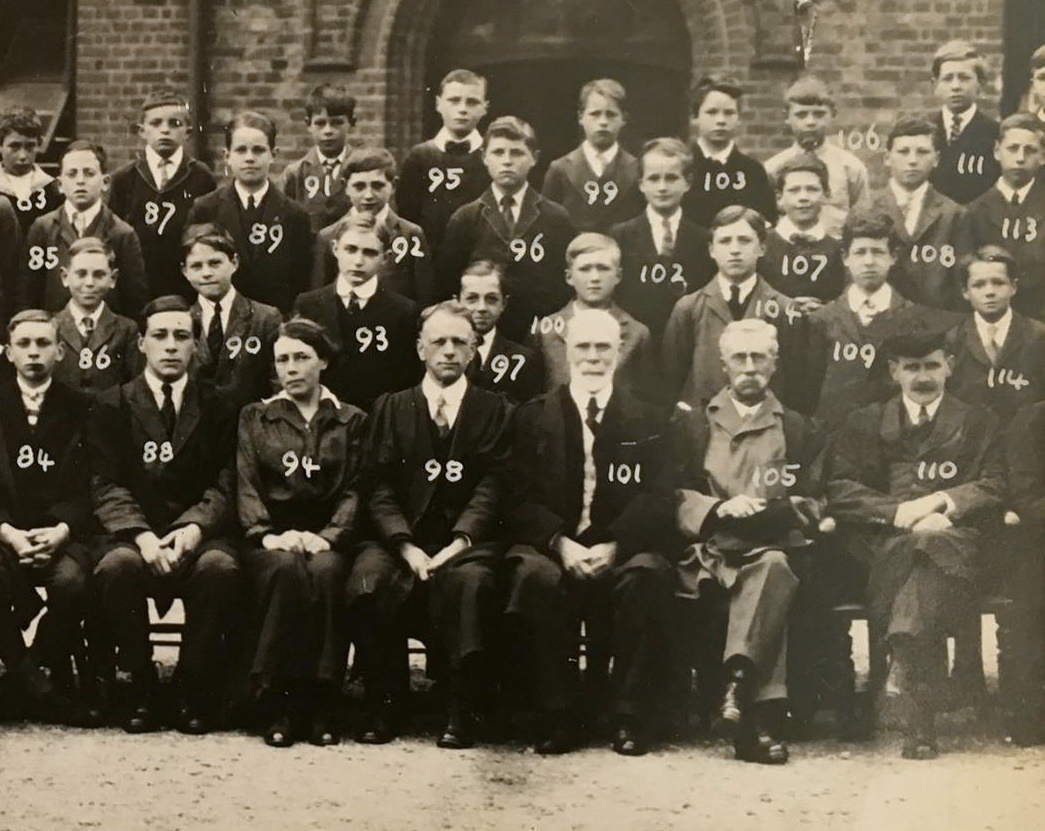 Whole school, 1919 (section 2, right)