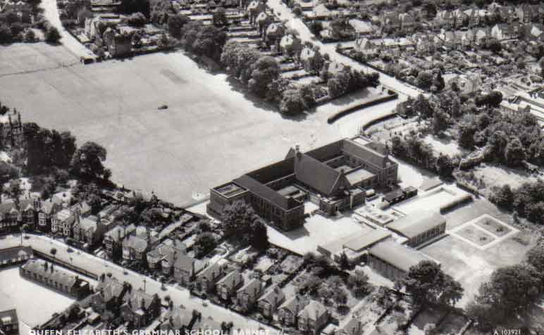 aerial shot of Queen Elizabeths Barnet 1950s
