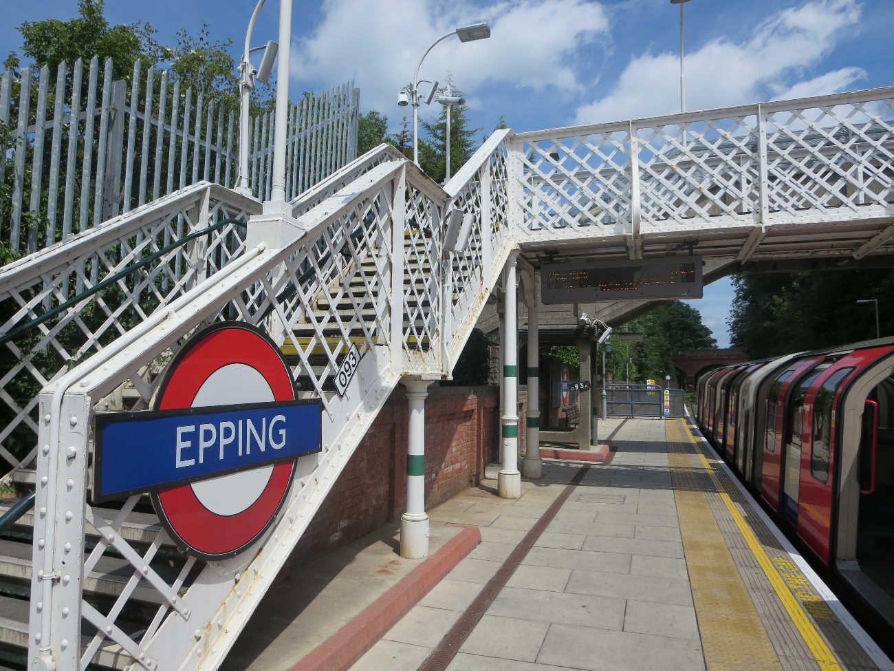 Epping Ongar Railway, Epping station